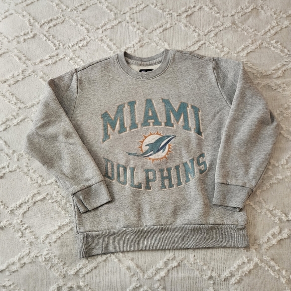NFL Miami Dolphins Grey Crewneck Sweatshirt Size XS - Picture 1 of 5